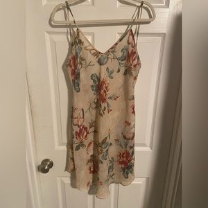 Night time essential- size L